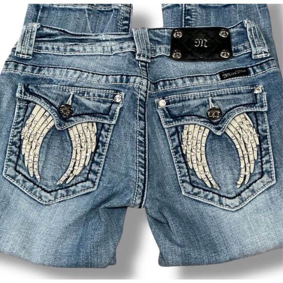 Miss Me Light Washed Distressed Signature Capri Jeans Size 27 - Picture 2 of 10